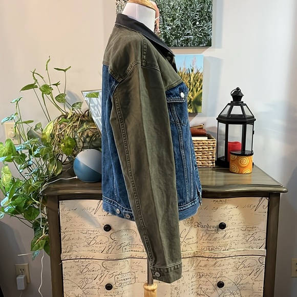 LEVI’S TWO-TONE DENIM JEAN JACKET BLUE GREEN SIZE MEDIUM NEW WITH TAGS UNISEX - Picture 4 of 13